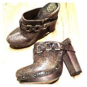 Vince Camuto platform clog *offers welcome*